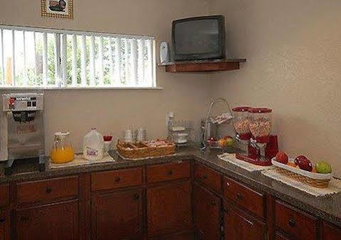 Econo Inn Lackland Afb-Seaworld San Antonio Zewnętrze zdjęcie